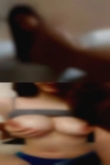 Discreet women Paso